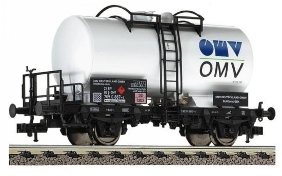 Tank car 'OMV' in service  with brake platform<br /><a href='images/pictures/Fleischmann/5415.jpg' target='_blank'>Full size image</a>